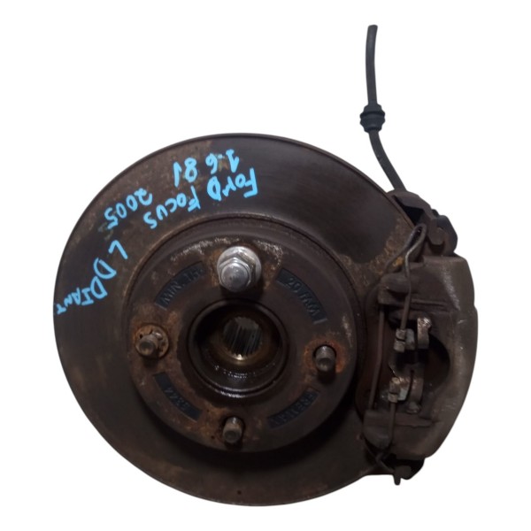 Montante Dianteiro Direita Ford Focus Pinça 2005 Usado