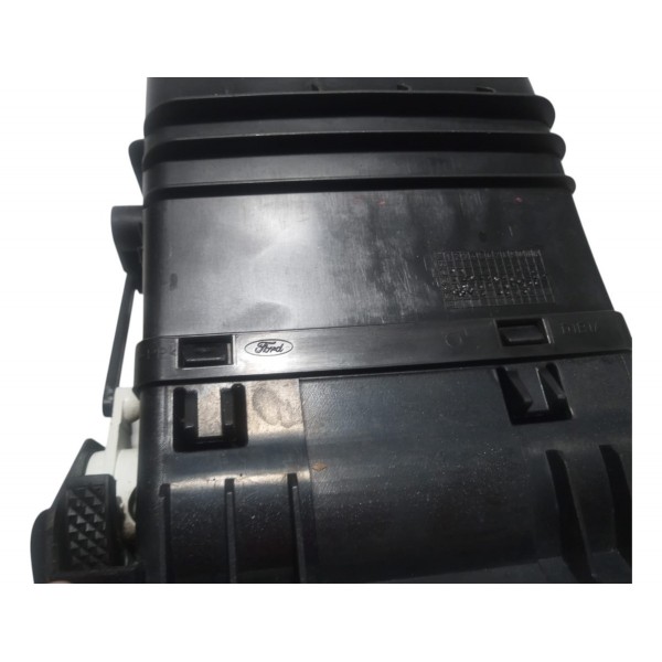 Difusor Lado Direito Ford Mondeo 2005 Com Detalhe