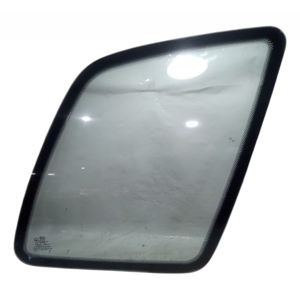 Vidro Fixo Lateral Traseiro Direito Kia Sportage 2000