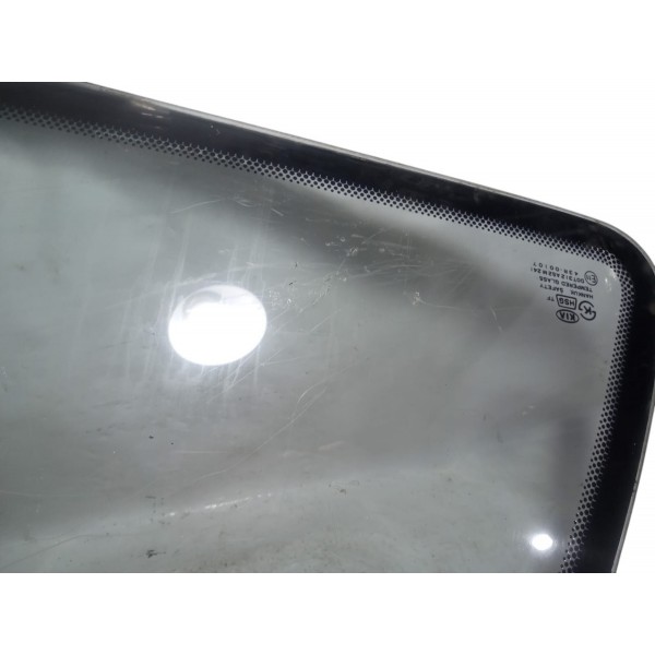 Vidro Fixo Lateral Traseiro Direito Kia Sportage 2000