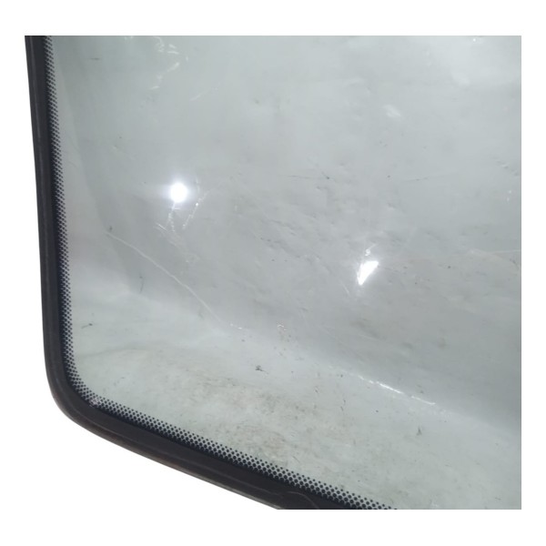 Vidro Fixo Lateral Traseiro Direito Kia Sportage 2000