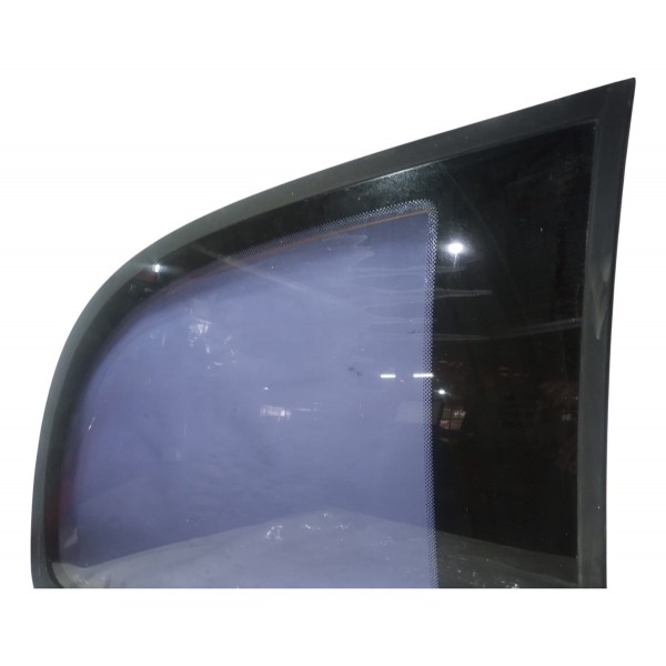 Vidro Fixo Lateral Traseiro Direito Gm Zafira 2003