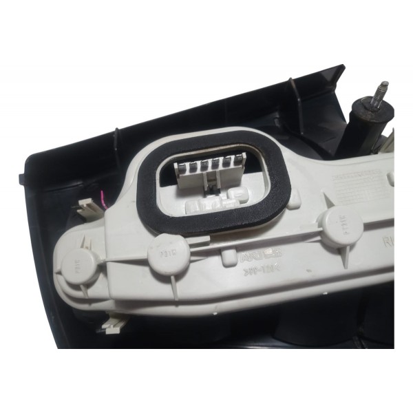 Lanterna Direita Gm Astra Sedan 2005 Com Detalhe