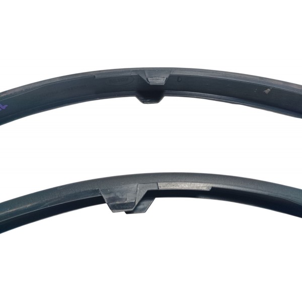 Friso Parachoque Dianteiro Ford Focus 2005 Par