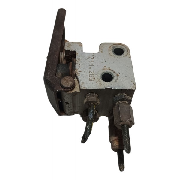 Válvula Equalizadora  Freio Ford Courier 1998