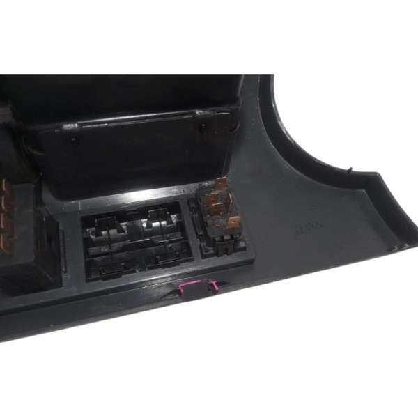 Moldura Central Botão Alerta Vidro Vw Gol G3 Com Detalhe