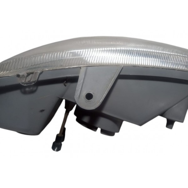 Farol Lado Esquerdo Gm Celta 2003 Com Detalhe