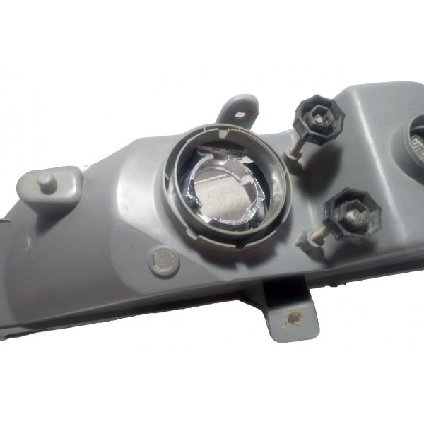 Farol Lado Direito Gm Celta 2003