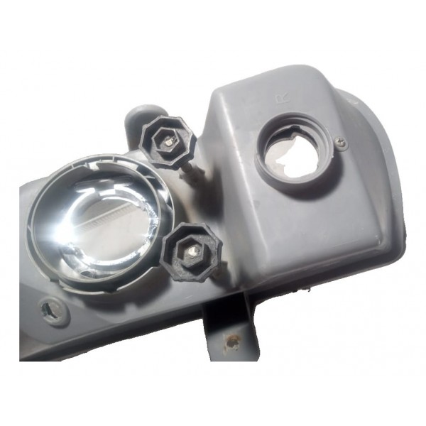 Farol Lado Direito Gm Celta 2003