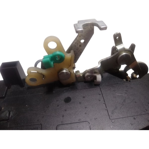 Fechadura Porta Dianteira Direita Fiat Stilo 2005