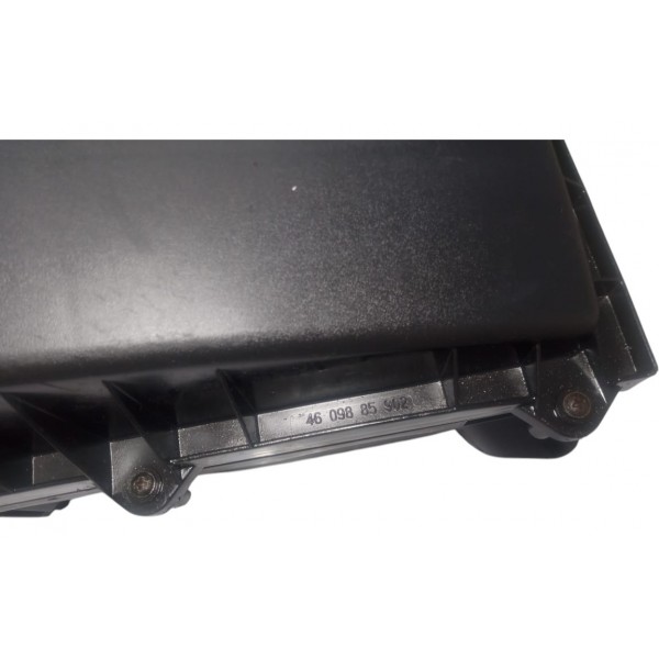 Caixa De Filtro  Ford Mondeo 2.0 Duratec 2002 A 2006 Usada