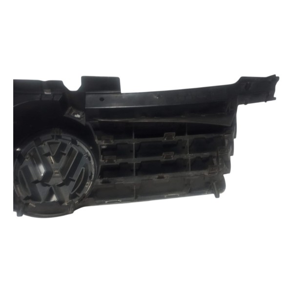 Grade Parachoque Dianteiro Vw Bora 2004 Com Detalhe