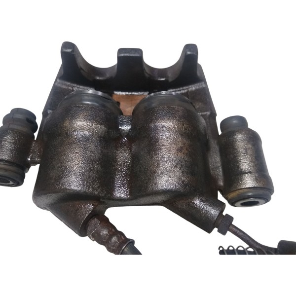 Pinça Freio Dianteiro Esquerdo Renault Master 2.5 2006 Usado