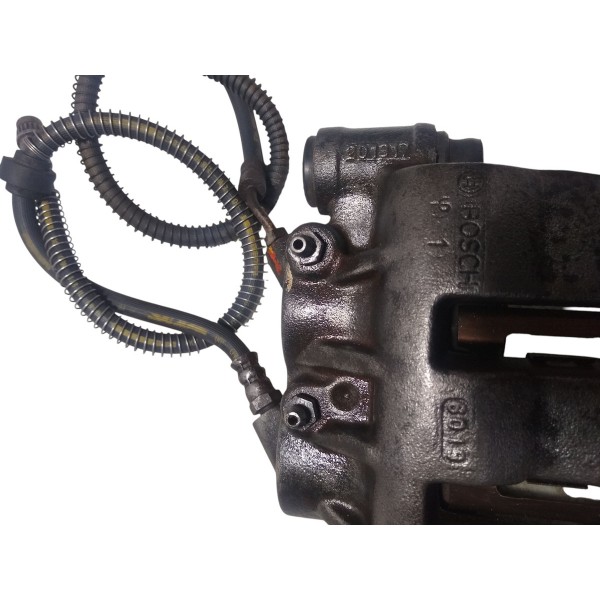 Pinça Freio Dianteiro Esquerdo Renault Master 2.5 2006 Usado