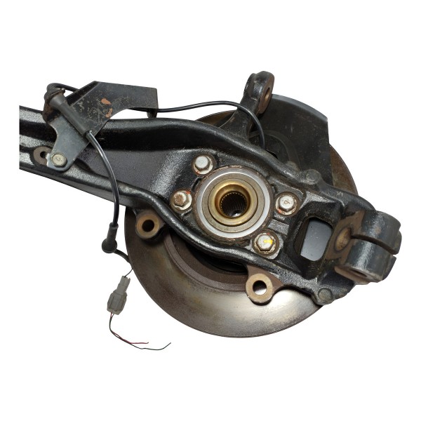 Montante Roda Dianteiro Esquerdo Nissan Frontier 2010 4x4