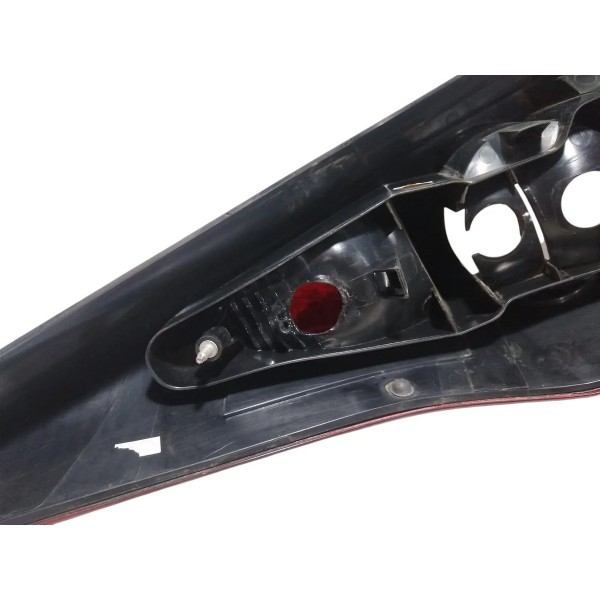 Lanterna Direita Renault Megane 2008 Com Detalhes Direito/passageiro Vermelho