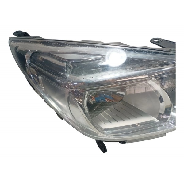 Farol Lado Direito Gm Trailblazer 2013 Recuperado Direito/passageiro