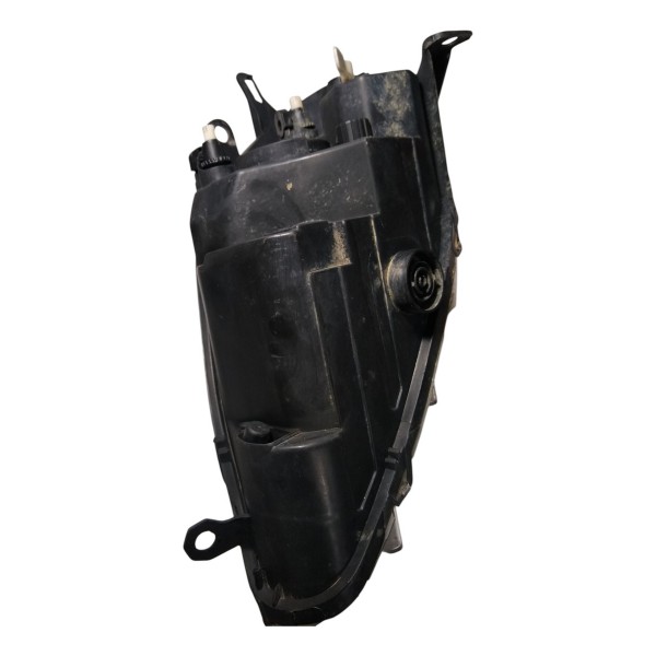 Farol Dianteiro Direito Fiat Punto 2013 Recuperado Direito/passageiro
