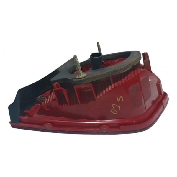 Lanterna Tampa Traseira Lado Esquerdo Vw Spacefox 2014 Esquerdo/motorista Vermelho
