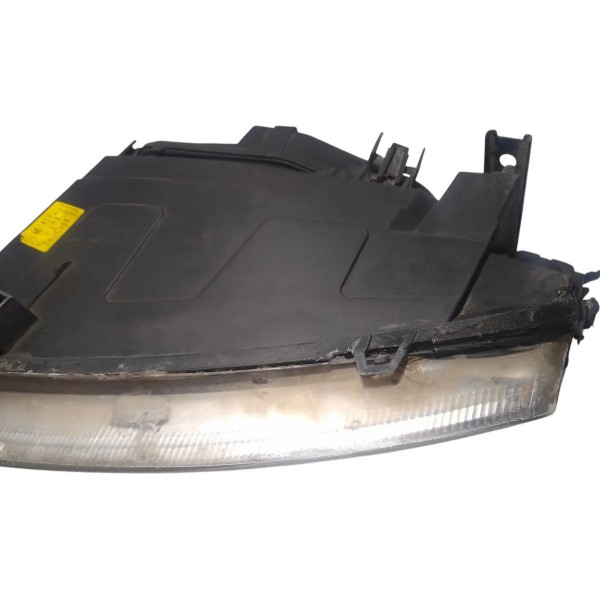 Farol Lado Direito Ford Mondeo 2004 Detalhe Direito/passageiro