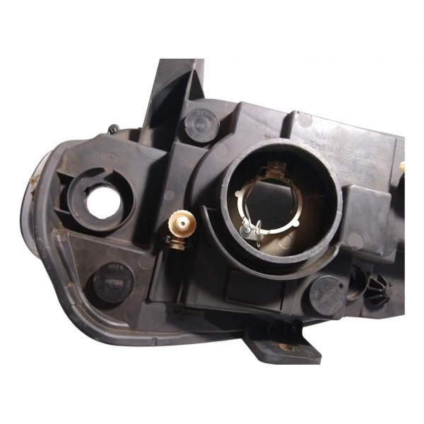 Farol Lado Direito Fiat Uno Vivace 2014 Recuperado Direito/passageiro