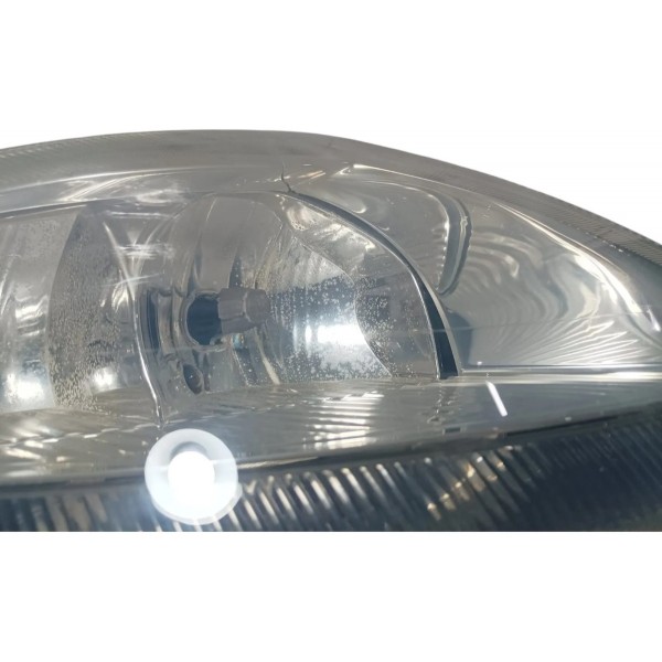 Farol Lado Direito Citroen C3 2003 Com Detalhe Direito/passageiro