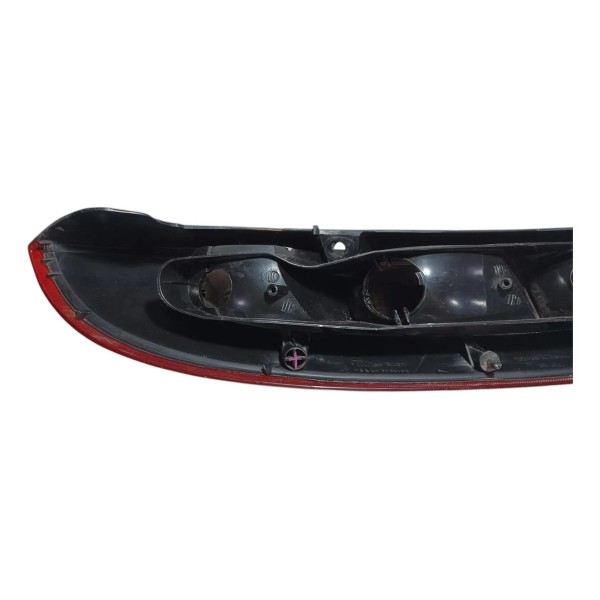 Lanterna Direita Gm Corsa Maxx Hatch 2009 Com Detalhe Direito/passageiro Vermelho