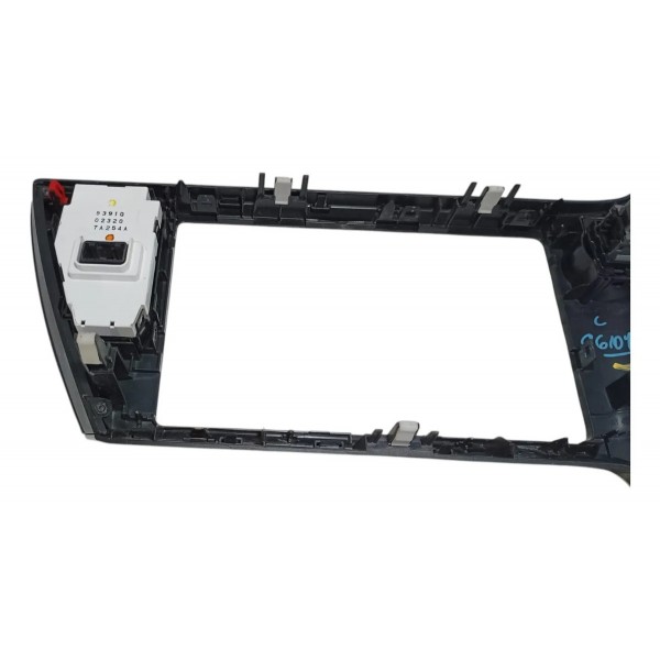 Moldura Painel Central Multimídia Alerta Toyota Corolla 2018 Preto