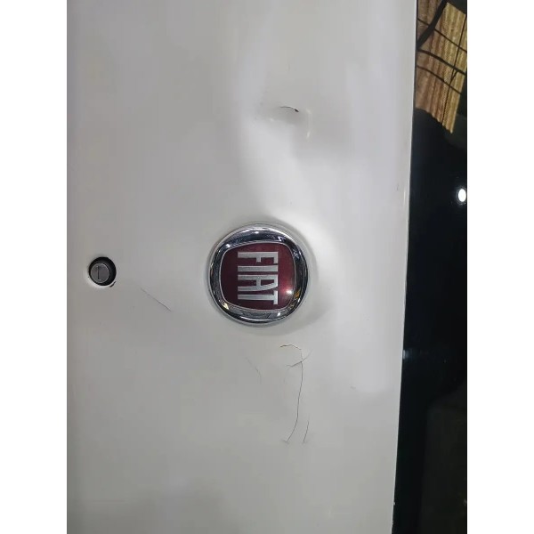Tampa Capo Traseiro Fiat Uno Vivace 2010 Para Recuperar Branco