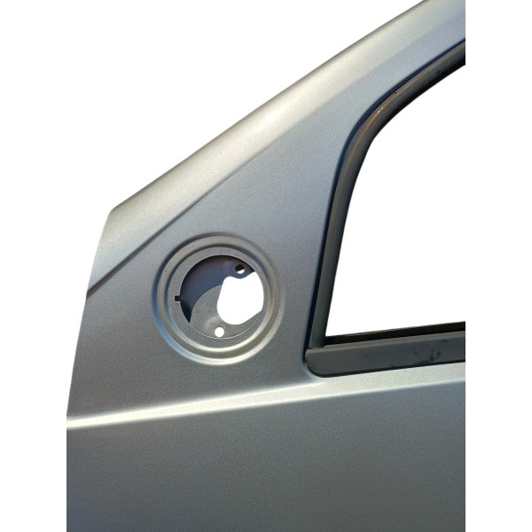 Porta Dianteira Lado Esquerdo Renault Sandero 2010 Dianteira Esquerdo Prateado