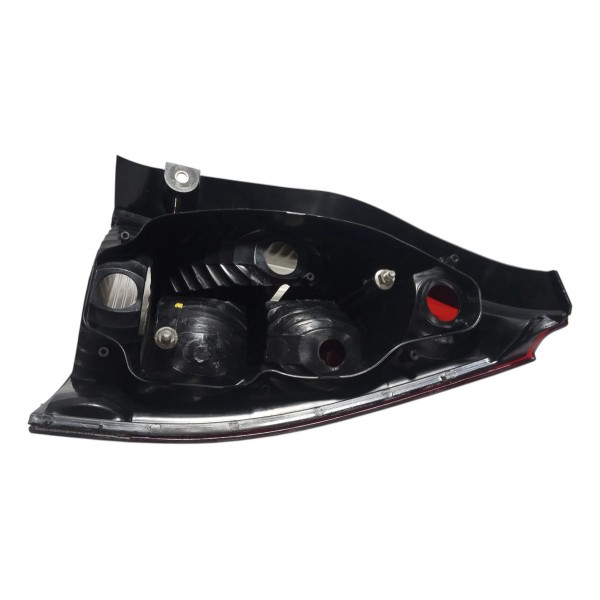 Lanterna Lado Esquerdo  Fiat Palio 2016 Esquerdo/motorista Vermelho