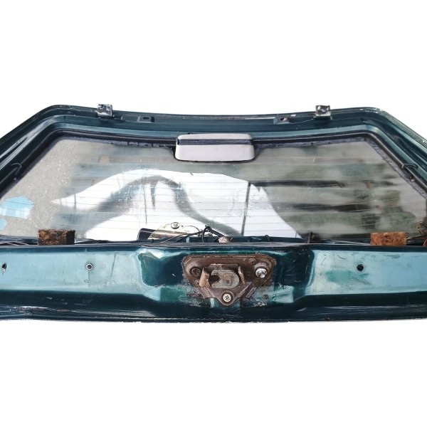 Tampa Traseira Vw Santana Quantum 99 Pra Recuperar Verde